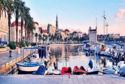 Private Split Walking tour with a Photo session