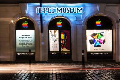 Skip the Line: Apple Museum in Prague Entrance Ticket