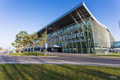 Private Transfer Bratislava Airport to Hotel in Bratislava or vic Private Transfer Bratislava Airport to Hotel in Bratislava or vic