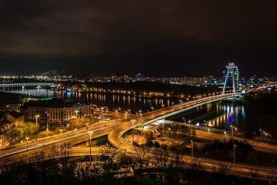 Private Transfer Bratislava BTS or City to Vienna Airport VIE or 