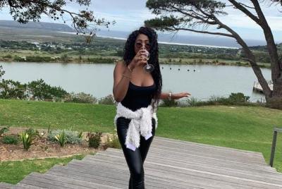 Full day Shared Cape Winelands Day tour, (Stellenbosch, Paarl & F