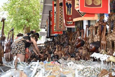 PVT Winelands Tour Half-Day Social Change Edition incl. 2x Tastin