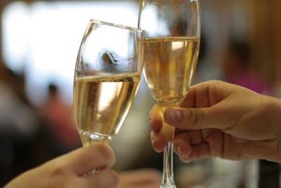 How to Drink Champagne Like a Parisian | LivTalks on-demand with Michelle