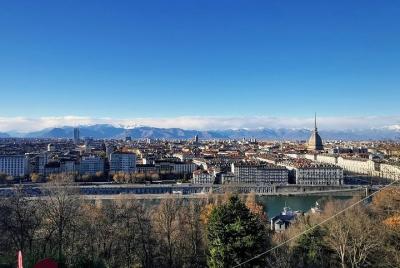 Full Day Turin and Langhe Wine Valley Tour from Milan - Max 7 Travelers!