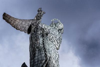 Private Tour: The Original Quito City Tour in Trolley 