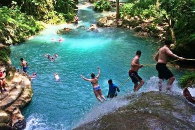 Dunn Dunn's River Falls & Blue Hole Combo Tour from Ocho Rios