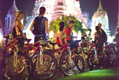 Discover Bangkok on a Bicycle at night Discover Bangkok on a Bicycle at night