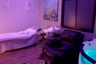 Basic Foot Reflexology Massage 30 min Basic Foot Reflexology Massage 30 min
