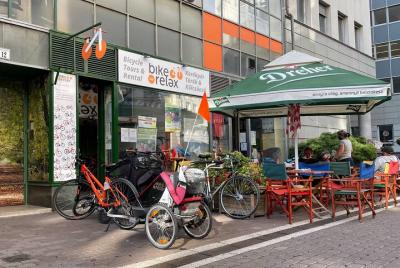 Adventure Bicycle Sightseeing Tour: Downtown - Budapest Hills Adventure Bicycle Sightseeing Tour: Downtown - Budapest Hills