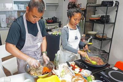 JunoTripCookingClass (with Jagalchi & Bupyeong Market your) JunoTripCookingClass (with Jagalchi & Bupyeong Market your)
