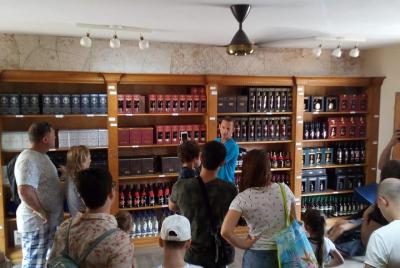 Guided shopping tour and Don Lugas Cigar Factory