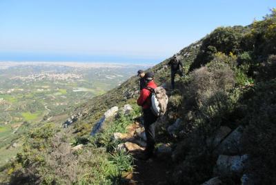 4-Hour Giouchtas Trekking Hiking Experience from Heraklion 4-Hour Giouchtas Trekking Hiking Experience from Heraklion