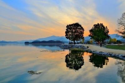 Dumulmeori & Edelweiss Swiss & Herb Island Light Festival One-Day Dumulmeori & Edelweiss Swiss & Herb Island Light Festival One-Day