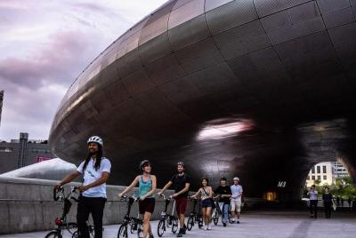 Cheonggyecheon Bicycle Tour: Twilight in Seoul Cheonggyecheon Bicycle Tour: Twilight in Seoul