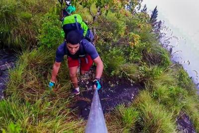 Hike to Danigala Circular Rock from Mahiyanganaya Hike to Danigala Circular Rock from Mahiyanganaya