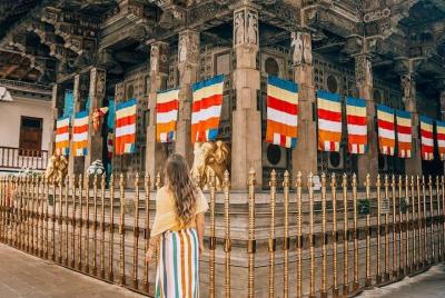 Kandy Sightseeing Day Tour from Bentota (All Inclusive) Kandy Sightseeing Day Tour from Bentota (All Inclusive)