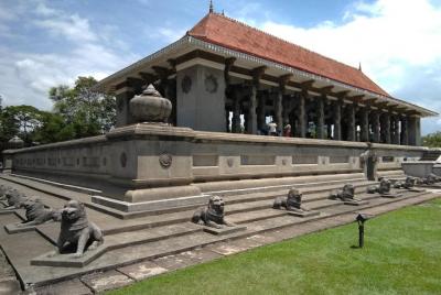 Private City tour in Colombo By tuk tuks or Cars Private City tour in Colombo By tuk tuks or Cars