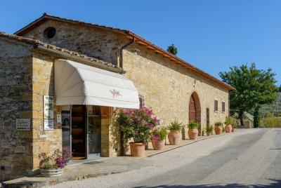 Wine Tasting in Tuscany Wine Tasting in Tuscany