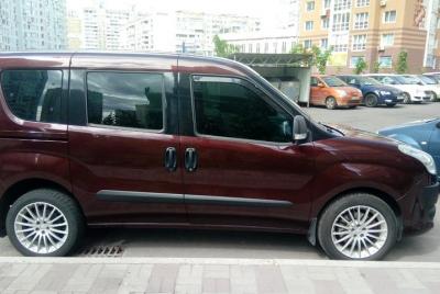 English-speaking driver with 7-seat car in Kiev: airport rides, h English-speaking driver with 7-seat car in Kiev: airport rides, h
