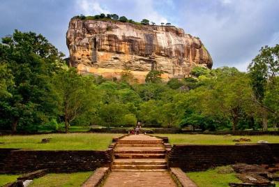Private 4-Day-Highlights-Tour Around Sri Lanka Private 4-Day-Highlights-Tour Around Sri Lanka
