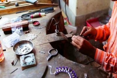 Gems and Jewelry Workshop from Galle Gems and Jewelry Workshop from Galle