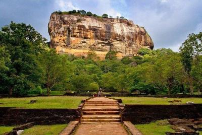 Full-Day Sigiriya and Dambulla Tour from Kandy
