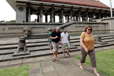 Full Day Private Custom Colombo City Tour From Negombo
