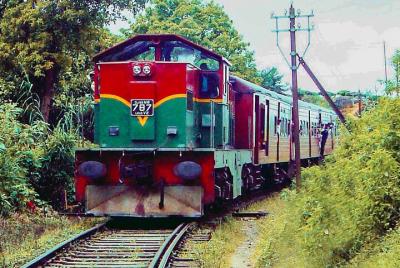 Badulla to Colombo train ride on (Train No: 1016 