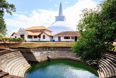 Anuradhapura Buddhist Icons Tour from Sigiriya Anuradhapura Buddhist Icons Tour from Sigiriya