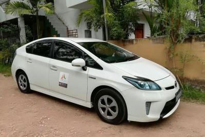 Udawalawe City to Colombo Airport (CMB) Private Transfer Udawalawe City to Colombo Airport (CMB) Private Transfer