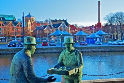Small-Group Walking Tour in Gothenburg  Small-Group Walking Tour in Gothenburg