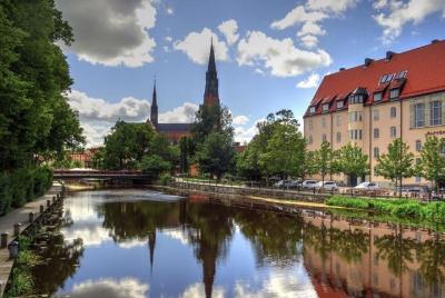 Private Uppsala & Sigtuna Half Day Tour Private Uppsala & Sigtuna Half Day Tour