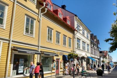 Half-Day Small-Group Hiking Tour in Vaxholm with Picnic Half-Day Small-Group Hiking Tour in Vaxholm with Picnic