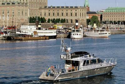 Private Yacht Cruise with Lunch or Dinner in Stockholm Archipelago Private Yacht Cruise with Lunch or Dinner in Stockholm Archipelago