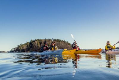 Winter archipelago kayaking