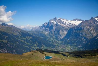 Independent Bernese Oberland and Jungfrau Region Day Trip from Lu Independent Bernese Oberland and Jungfrau Region Day Trip from Lu