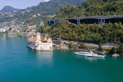 Round trip cruise from Vevey to Chillon