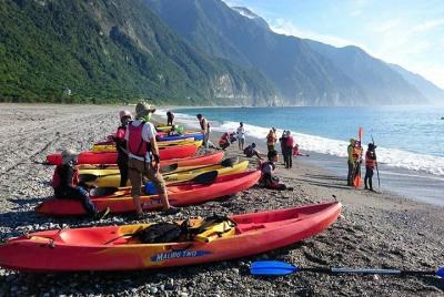 Hualien tour - Qingshui Cliff Sea Kayaking in Hualien
