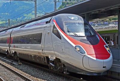 Zhuhai Private Arrival Transfer:Railway Station to City Hotel Zhuhai Private Arrival Transfer:Railway Station to City Hotel