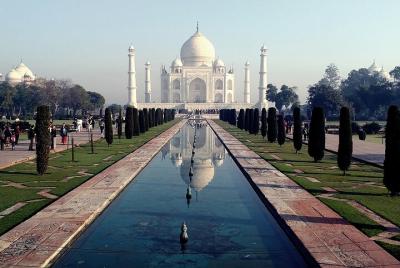 Chennai to Taj Mahal & Agra Fort Same Day Private Tour with Return Flights