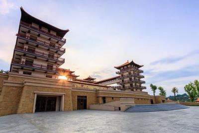 8-Day Premium Private Tour to Southern Taiwan, Sun Moon Lake and 