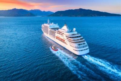 Istanbul Bosphorus & Golden horn Cruise (90 Min) Istanbul Bosphorus & Golden horn Cruise (90 Min)