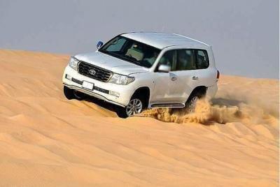 Half-Day 4x4 Desert Safari Tour with Buffet Dinner in Dubai Half-Day 4x4 Desert Safari Tour with Buffet Dinner in Dubai