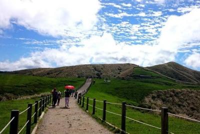 N105 Yangmingshan National Park Jinshan Old Street Yeliu Day Tour N105 Yangmingshan National Park Jinshan Old Street Yeliu Day Tour