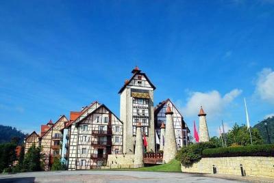 Bukit Tinggi Colmar French Village & Batu Cave Tour Kuala Lumpur 