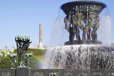 Oslo Shore Excursion: Panorama Tour with Vigeland Sculpture Park 
