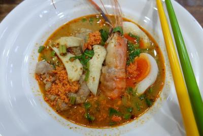 Delicious Food tour with Tangmo