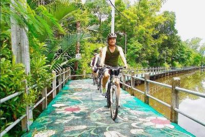 Green Lungs of Bangkok : Countryside & Bird Watching Adventure wi Green Lungs of Bangkok : Countryside & Bird Watching Adventure wi