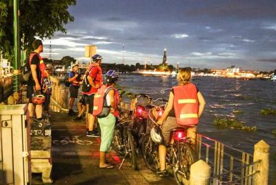 Bangkok’s Popular Night Bike Tour Bangkok’s Popular Night Bike Tour