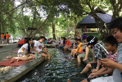 Chiang Mai Half Day Tour Sankampaeng Hot Spring & Handicraft (Minimum 2 pax) Chiang Mai Half Day Tour Sankampaeng Hot Spring & Handicraft (Minimum 2 pax)